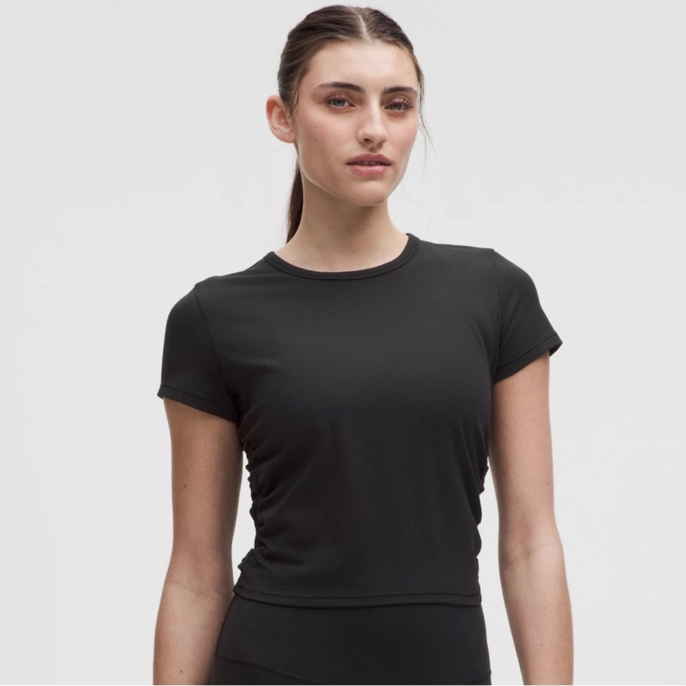 Lululemon t-shirt